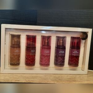 " 5 PIECE SET"  BATH AND BODY WORKS